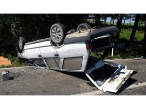 Otomobil Takla Attı: 2 Yaralı