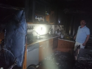 Buzdolabı Alev Aldı, 1 Kişi Dumandan Etkilendi