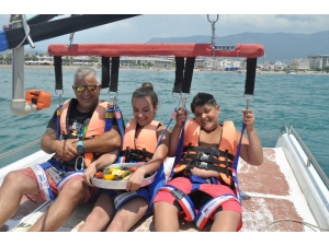 Paraşütte Midye Keyfi