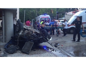 Bursa’da Araç Takla Attı: 3 Yaralı