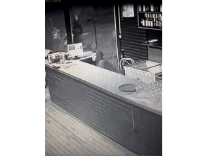 Kırgız Hırsızlık Şüphelisine Havalimanında Operasyon