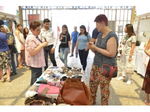 Hanımeli Sokak’ta Yaz Neşesi