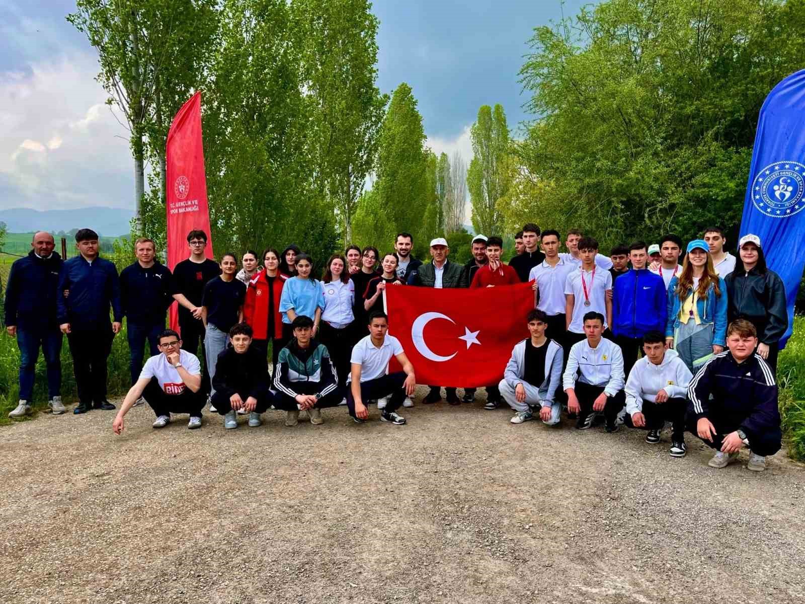 bilecik-te-genclik-haftasi-kros-yarismasi-tamamlandi
