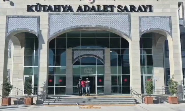 kutahya-da-3-ayri-otodan-hirsizlik-olayinin-suphelisi-tutuklandi