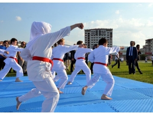 ’Bu Yaz Spora Başlamalısın’’ İl Spor Merkezi Açılışı Yapıldı