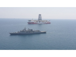 Yavuz Sondaj Gemisine Barbaros Eşlik Ediyor