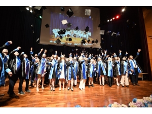 Saü’de Tıp Fakültesi Mezunlarını Verdi