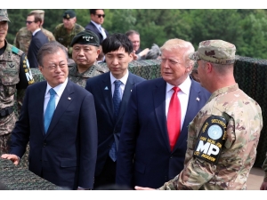 Trump, Güney Kore Lideri İle Görüştü