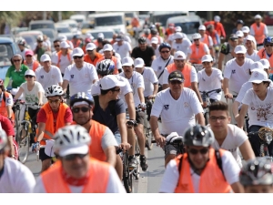 Bisiklet Tutkunları Karşıyaka’da Buluşuyor