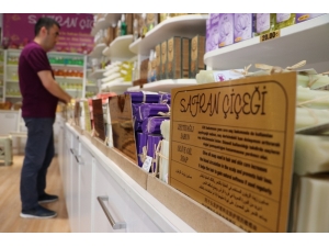 Safranlı Doğal Ürünlere Turistlerden Büyük İlgi