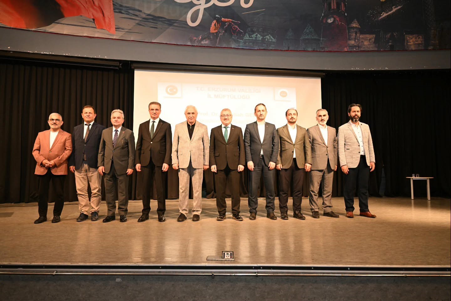 vali-barus-peygamberimiz-ve-guzel-ahlak-konferansina-katildi