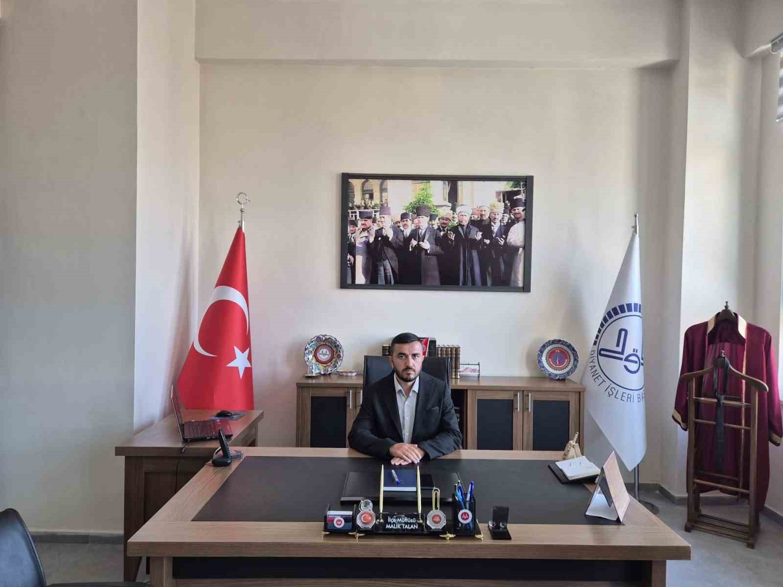 altintas-ilce-muftusu-malik-talan-gorevine-basladi