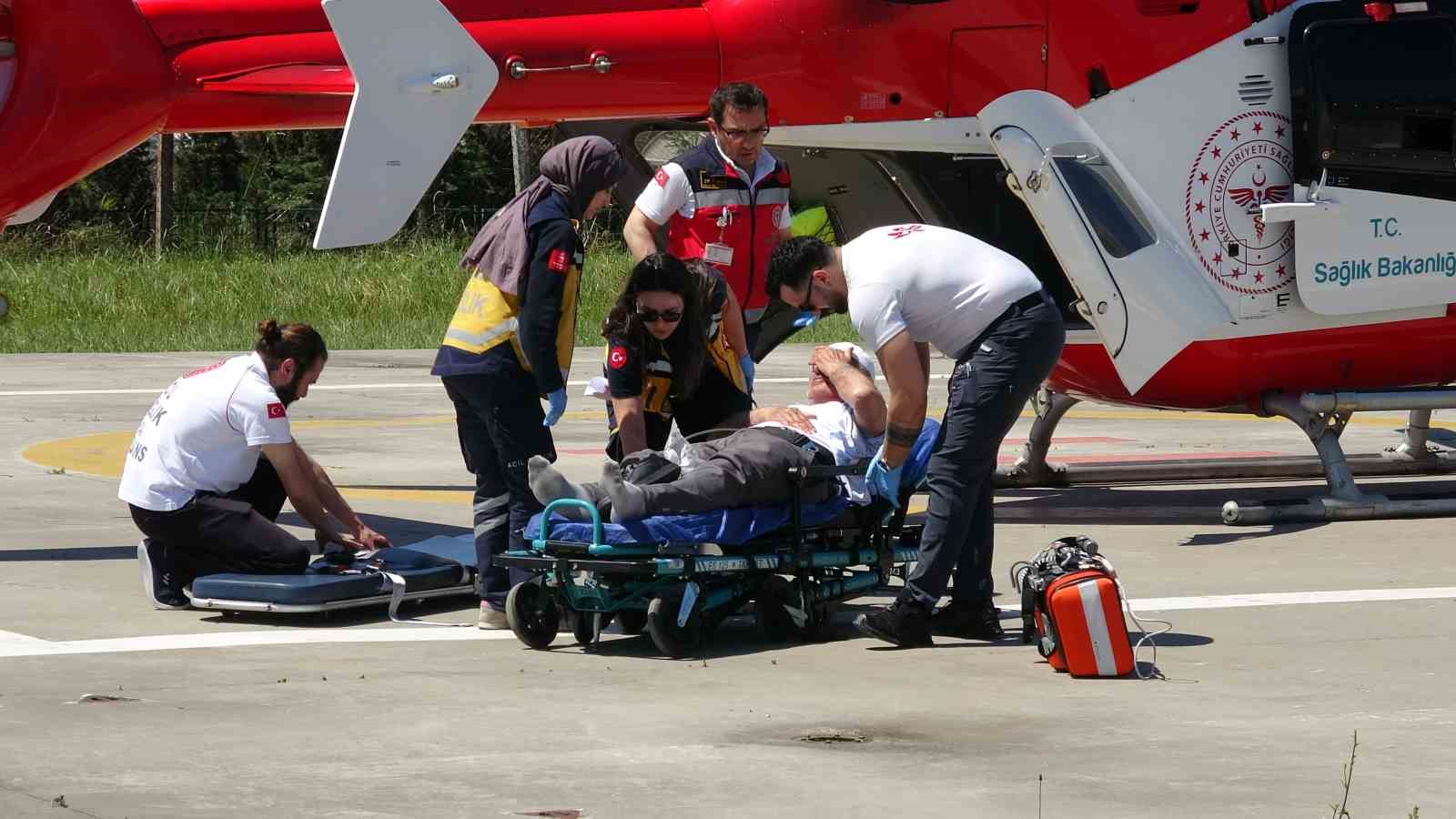 kalp-krizinde-zamana-karsi-yaris-hasta-ambulans-helikopterle-samsun-a-sevk-edildi