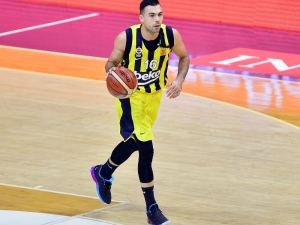 Fenerbahçe, Kostas Sloukas İle 3 Yıllık Sözleşme Uzattı