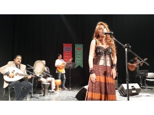 Eskişehir’de ‘5 Dilde Muhteşem Konser’ Coşkulu Geçti