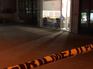 Akyazı’da İş Yeri Kurşunlandı