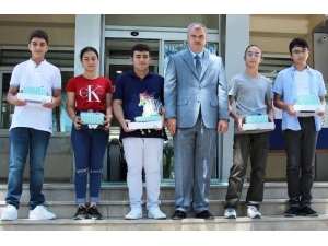 Milli Eğitim Müdürü Okumuş, Aydın’ın Lgs Şampiyonlarını Ödüllendirdi