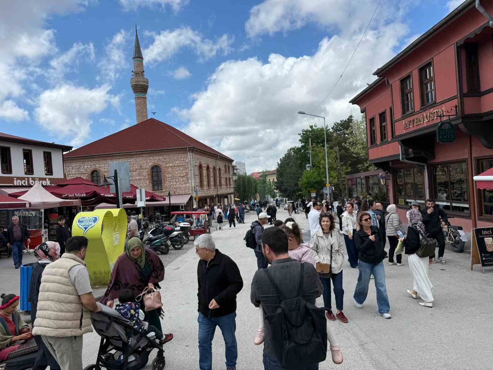 odunpazari-nda-bayram-yogunlugu