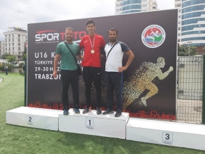 Atilla Göktuğ Taşdelen Altın Madalya Kazandı