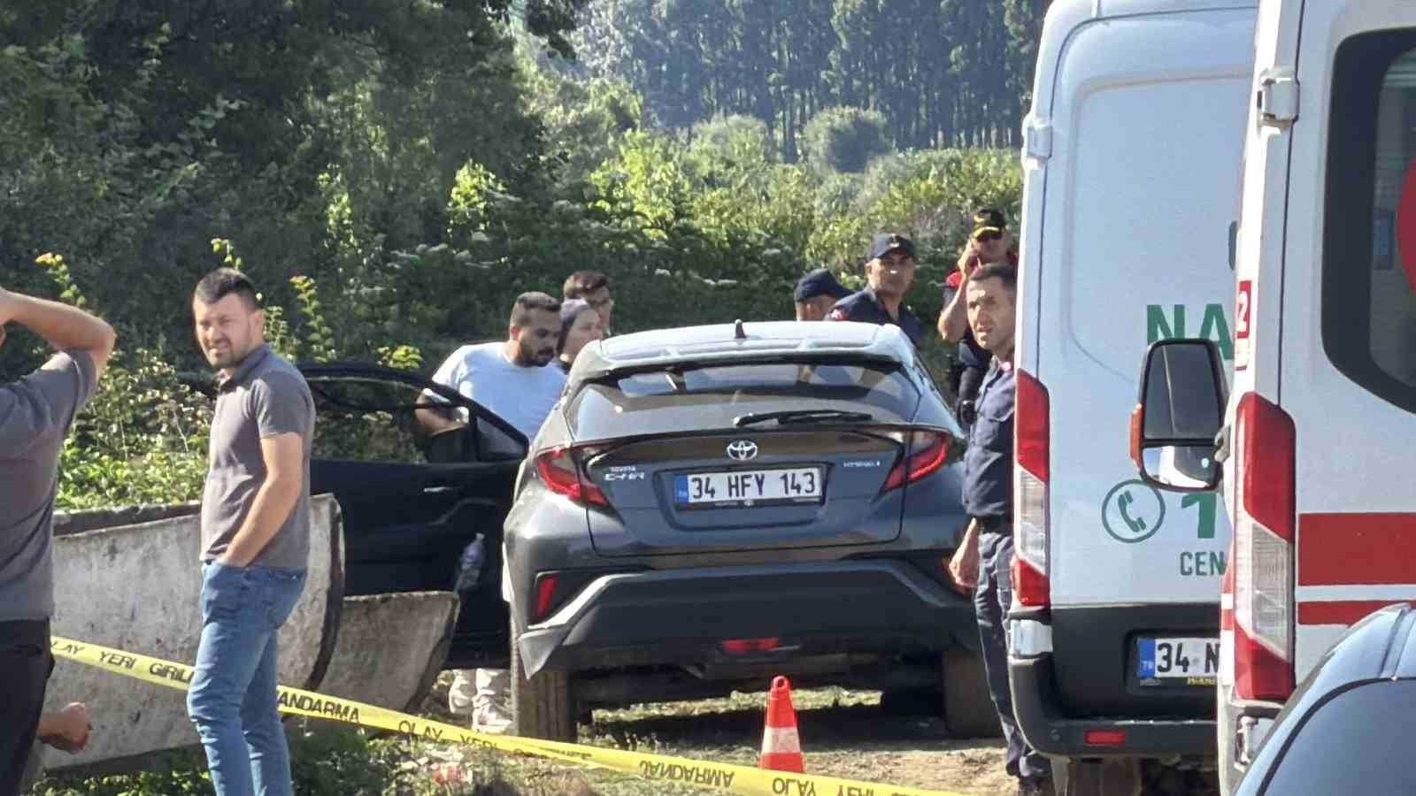 duzce-de-29-yasindaki-genc-aracinda-olu-bulundu