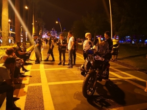 Marmaris’te Seyyar Satıcı Ve Dilencilere Ceza