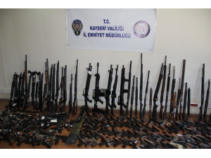 Son 3 Ayda 304 Adet Silah Ele Geçirildi