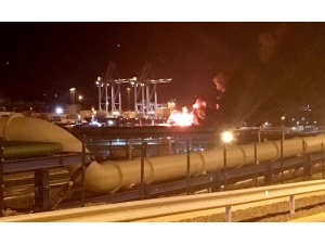 İzmir’de Gemi Yangını