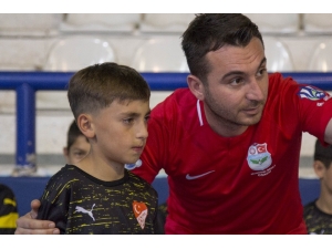 Yahyalıspor Altyapısı Muammer Benli’ye Emanet