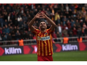 Deniz Türüç’ten Transfer Açıklaması