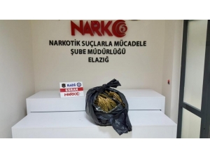 Elazığ’da Huzur Uygulamasında 9,5 Kilo Esrar Ele Geçirildi