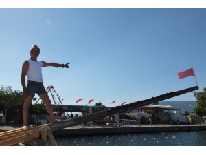 Mustafa Gül 45 Yıl Sonra Tahtını Devretti