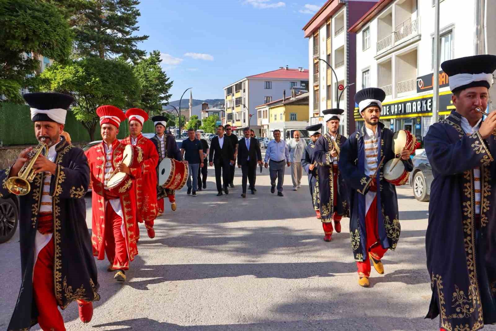 refahiye-de-19-bal-festivali-coskusu