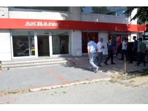 Bayrampaşa’da Banka Soygunu Girişimi