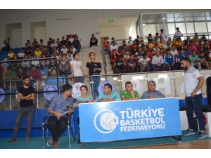 Hakkari Spor Lisesinin Yetenek Sınavına Yoğun İlgi