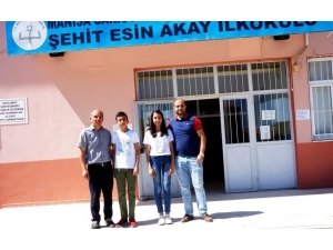 Sarıgöl’de İlçenin Gururu Olan Öğrenciler Ödüllendirildi