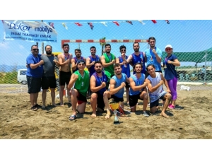 Namağlup Şampiyon Oldular