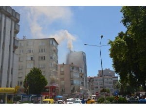 Sinop’ta Çatı Yangını