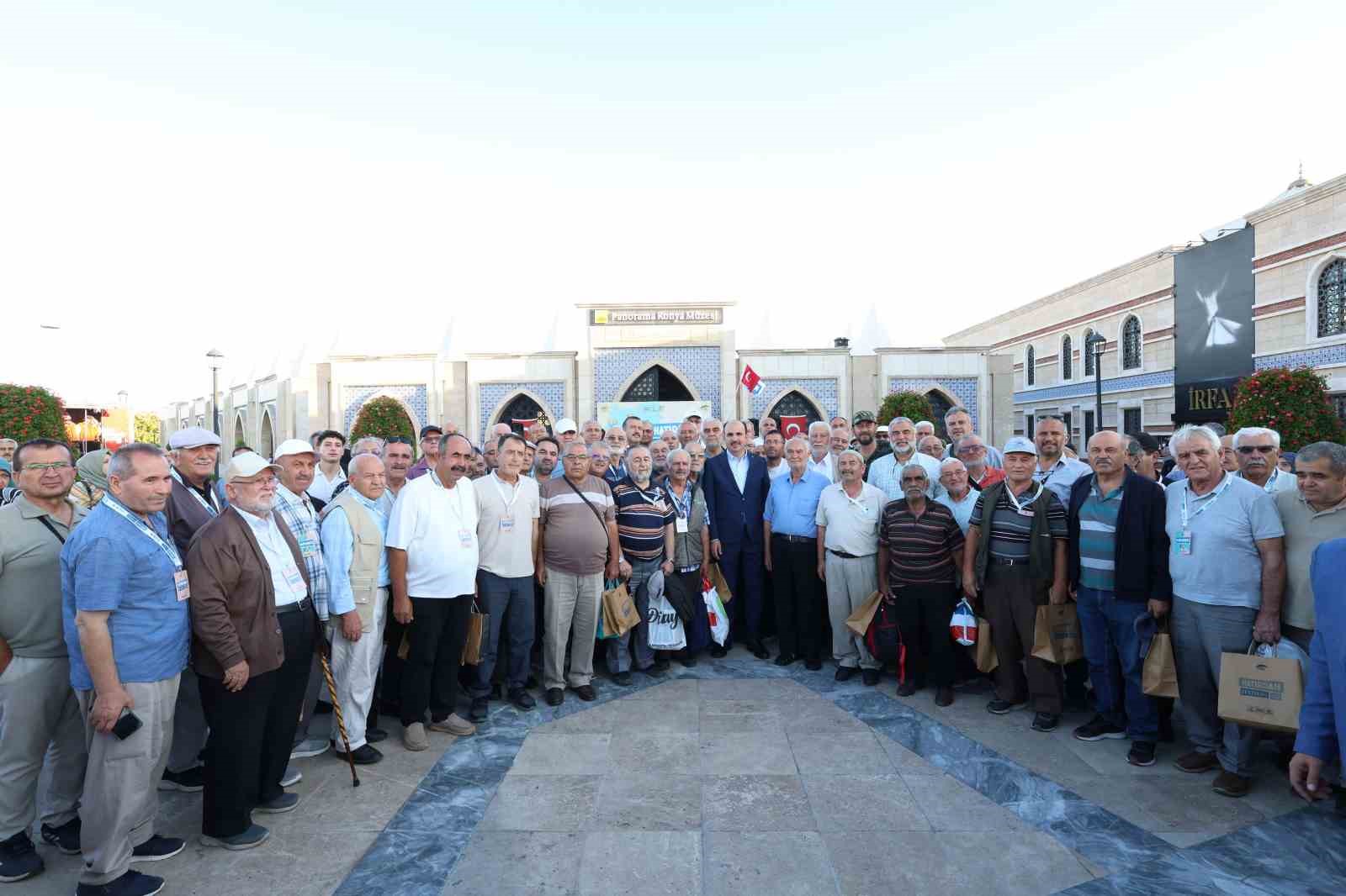 konya-buyuksehir-in-emeklilere-hatirdan-hatiraya-kultur-turlari-suruyor