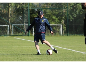 Sergen Yalçın: “Her Şeye Rağmen Heyecanlıyız”