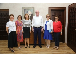 Çydd Yönetimi Kazım Kurt’u Ziyaret Etti