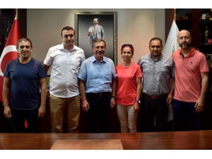 Tenis Kulübünden Başkan Ataç’a Ziyaret