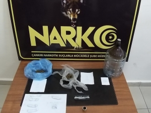 Narkotik Ekipleri Uyuşturucuya Geçit Vermiyor