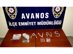 İç Çamaşırında 43 Paket Uyuşturucu İle Yakalandı