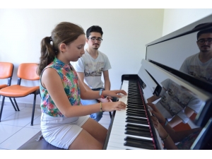 Büyükşehirle Hazırlandılar, Devlet Konservatuvarı Kazandılar