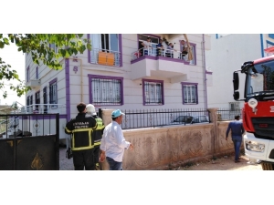 Doğalgaz Kombisi Bomba Gibi Patladı