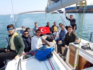 Romanya Ve Letonya’ya Giden Çeşmeli Öğrenciler Yurda Döndü