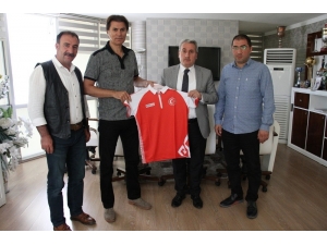 Taşkesenligil’e Curling Teşekkürü