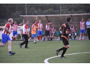 Akademisyenler İle Hâkim Ve Savcılar Karşı Karşıya