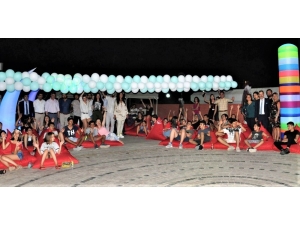 Çocuklar Dil Kampıyla Türkiye’de Yurt Dışı Deneyimi Yaşıyor