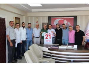 Amed Sportif Faaliyetleri Yeni Yönetiminden Demir’e Ziyaret